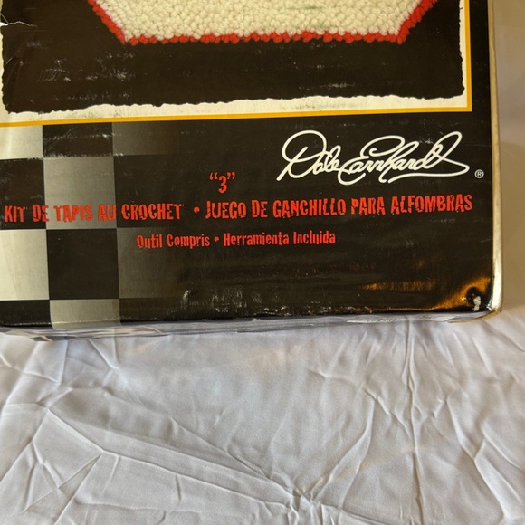 NASCAR Rug Hook Kit with Bold Black and Red Number 3 - Picture 3 of 7